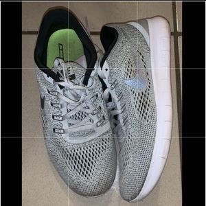 Mens Nike Sneakers size 9.5